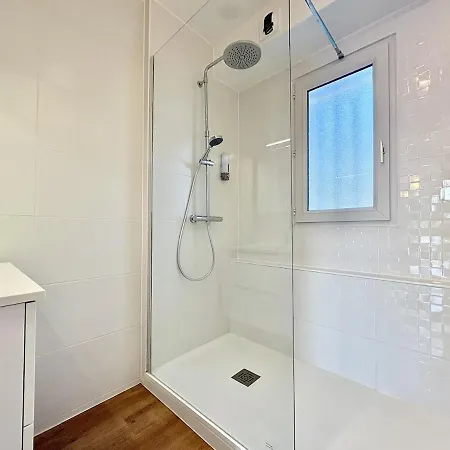 Apartment Lumineux, Parking, Proches Des Criques